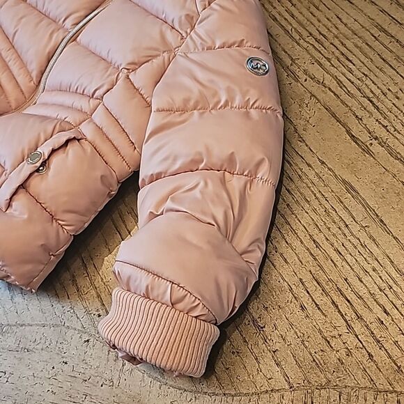 Pink puffer jacket size 5/6 Michael Kors - Picture 3 of 7